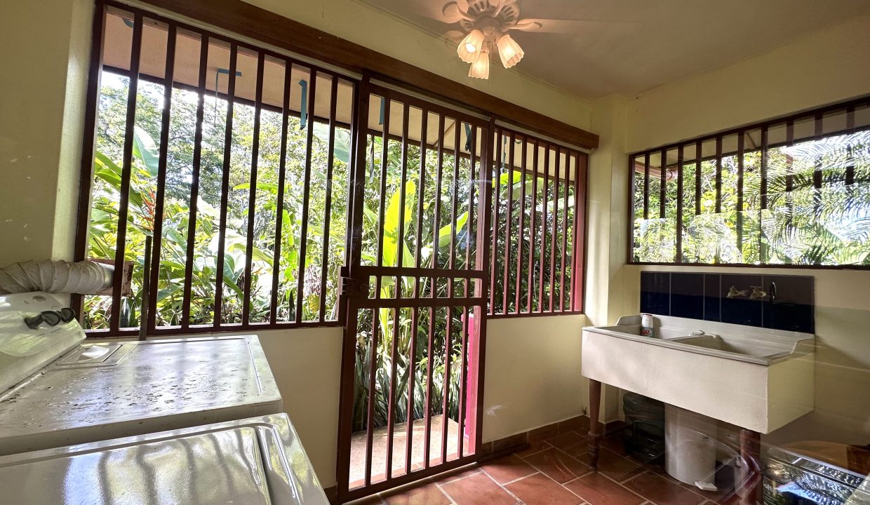 Photo 5-9-23, 08 08 02