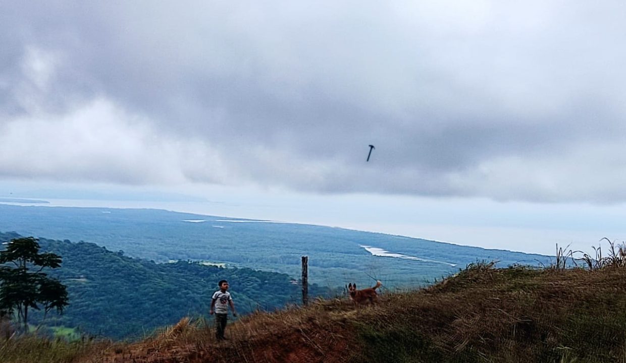 Lote en venta Ojochal Costa Rica (0.1)