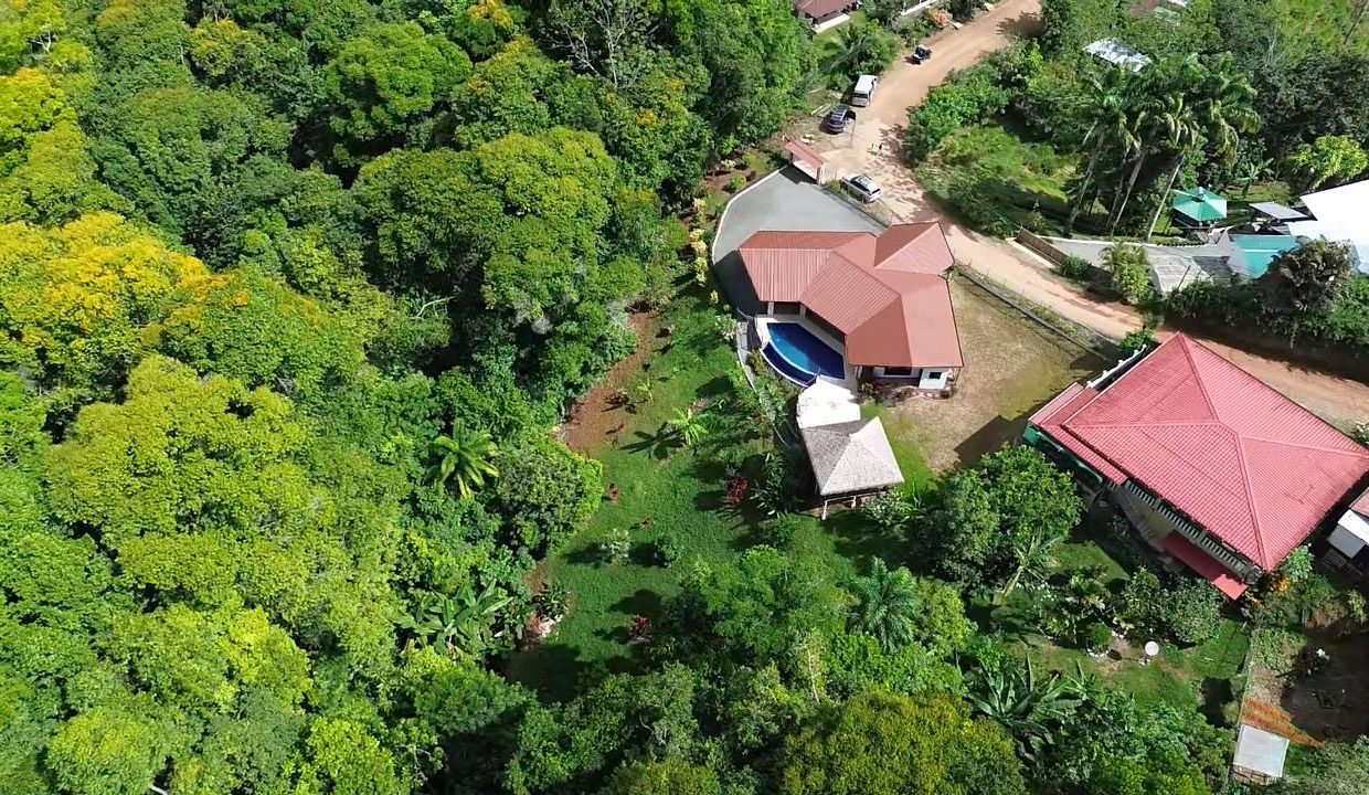 Casa en venta en Platanillo Costa Rica (0.5)