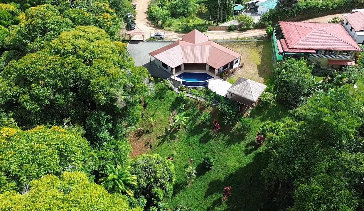 Casa en venta en Platanillo Costa Rica (0.7)