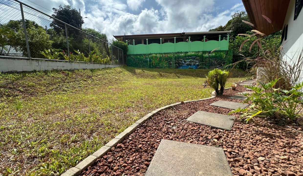 Casa en venta en Platanillo Costa Rica (1.1)