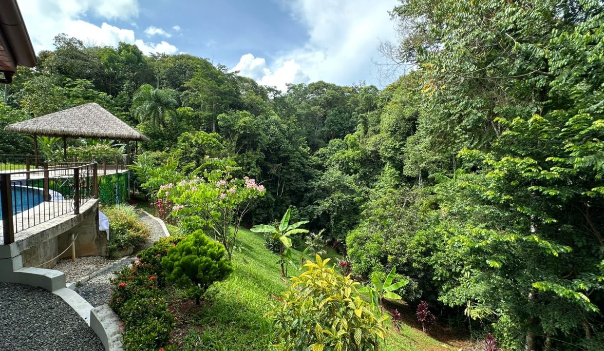 Casa en venta en Platanillo Costa Rica (1.10)