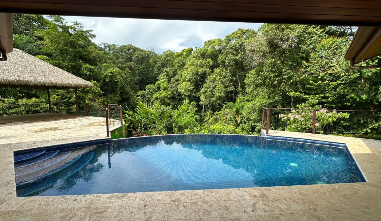 Casa en venta en Platanillo Costa Rica (1.14)