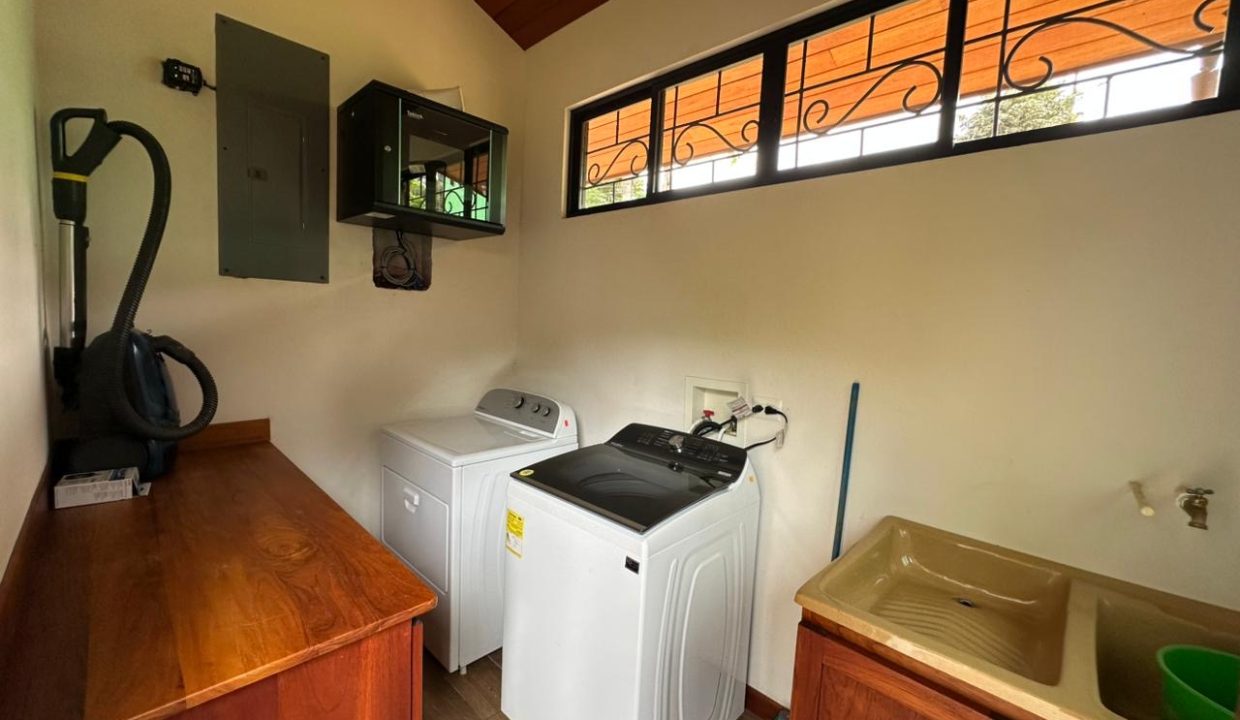 Casa en venta en Platanillo Costa Rica (11)