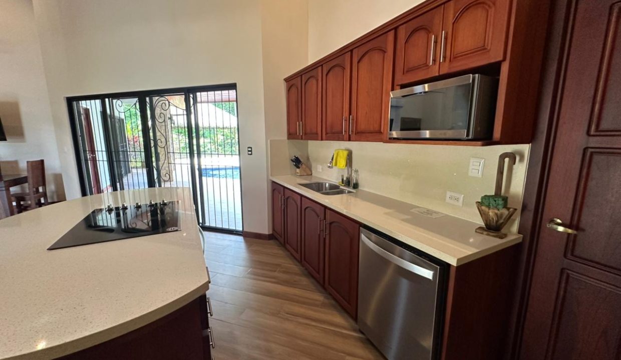 Casa en venta en Platanillo Costa Rica (12)