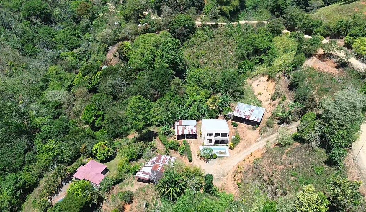 CASA EN VENTA PEREZ ZELEDON COSTA RICA (4)