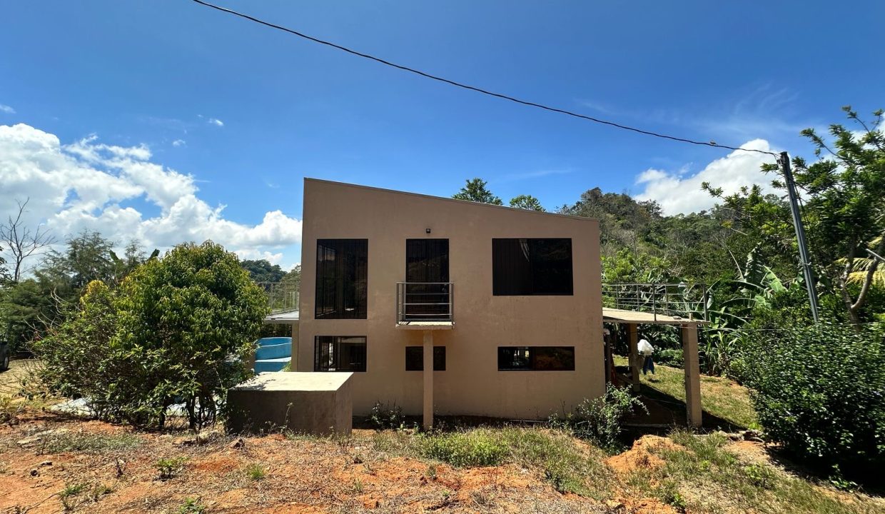 D Casa en venta Perez Zeledon Costa rica (8)