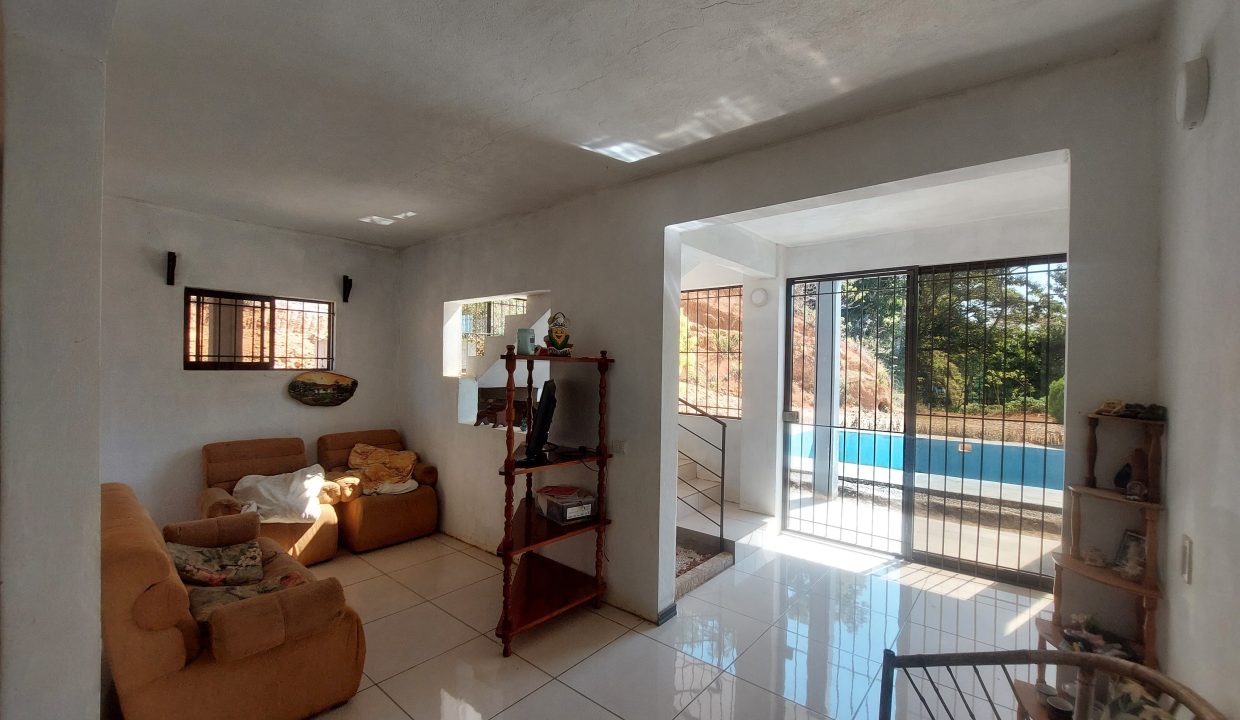 E Casa en venta Perez Zeledon Costa Rica (15)
