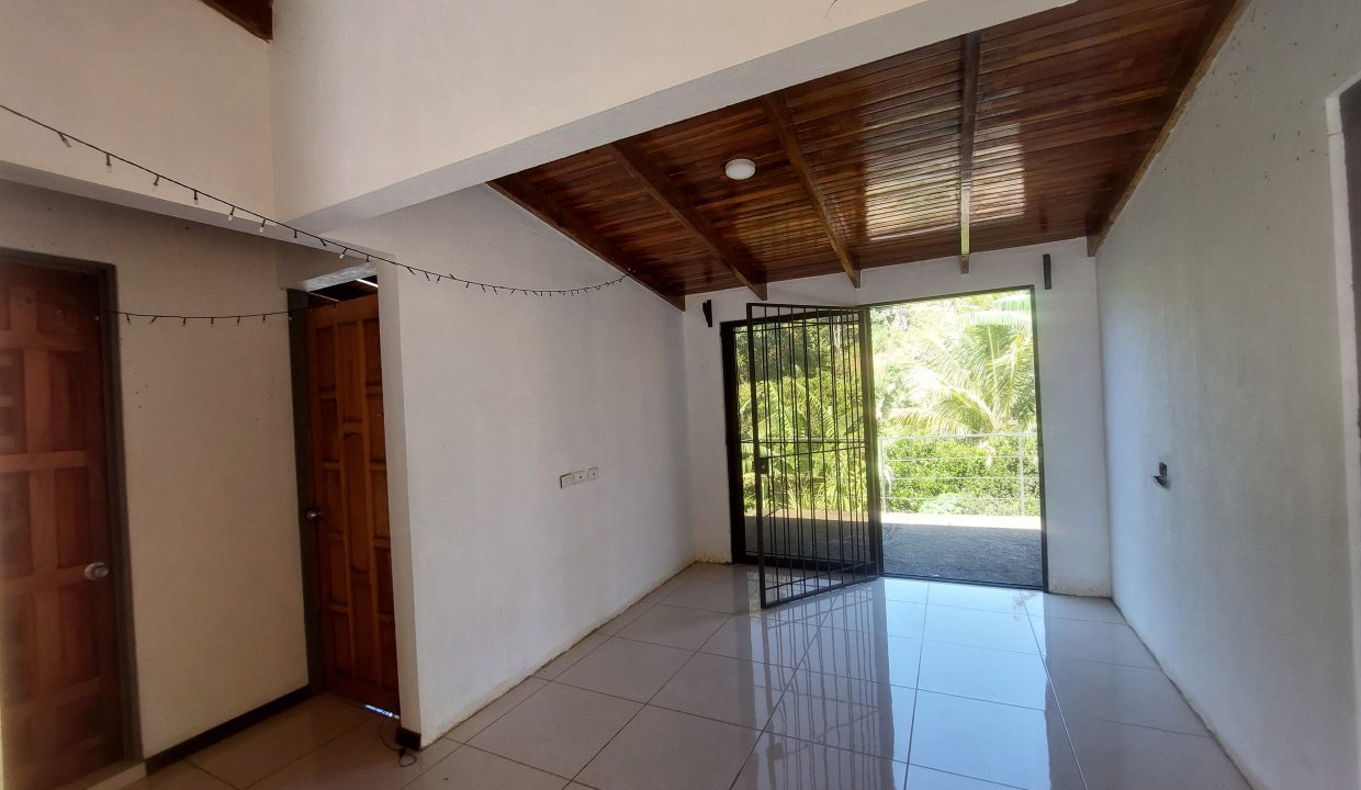 E Casa en venta Perez Zeledon Costa Rica (2)