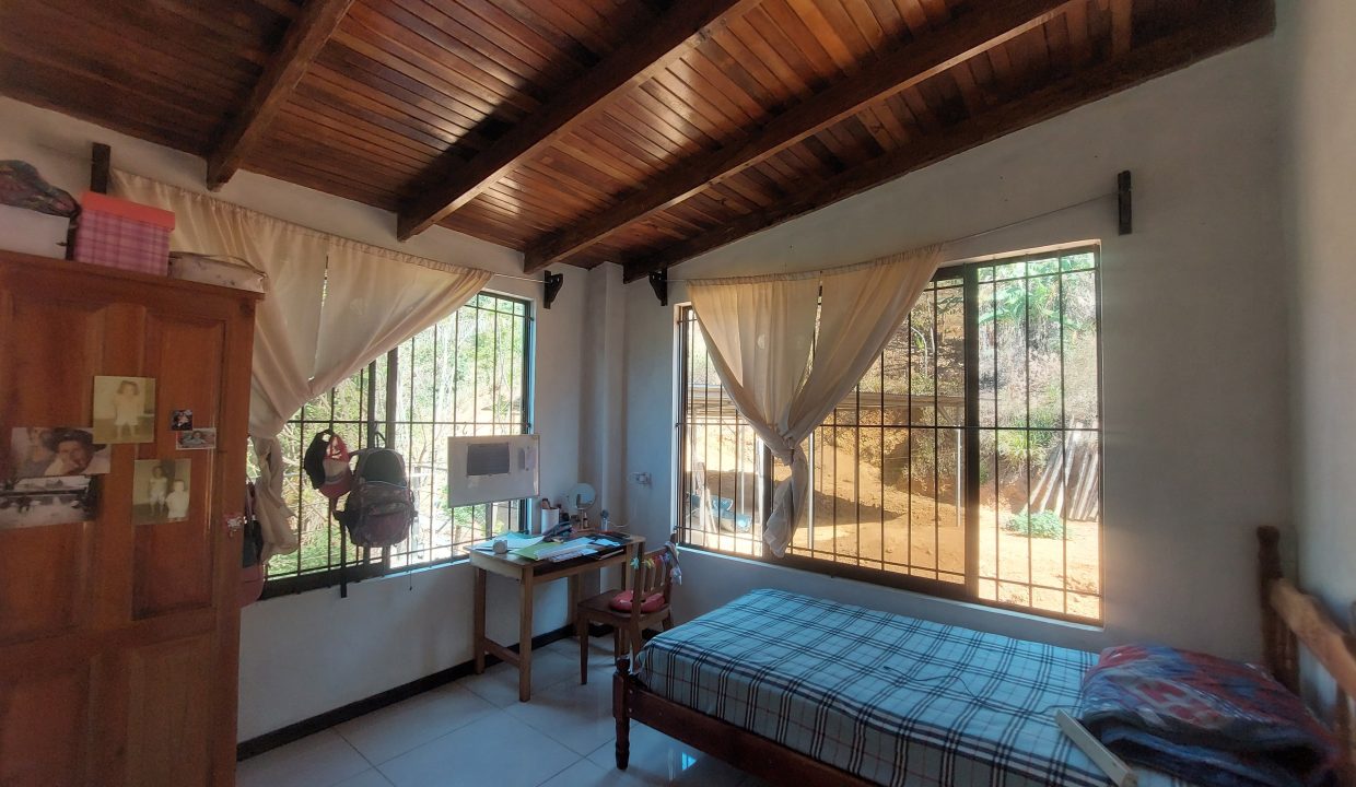 E Casa en venta Perez Zeledon Costa Rica (3)