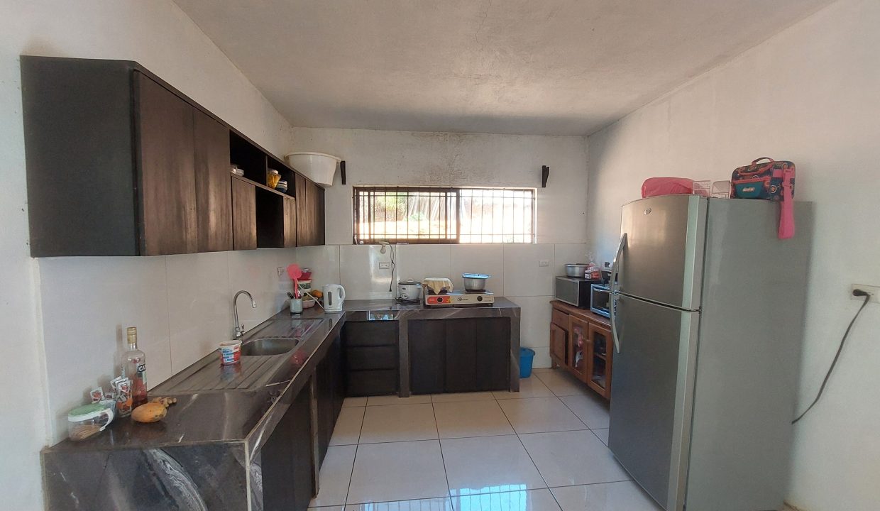 E Casa en venta Perez Zeledon Costa Rica (8)
