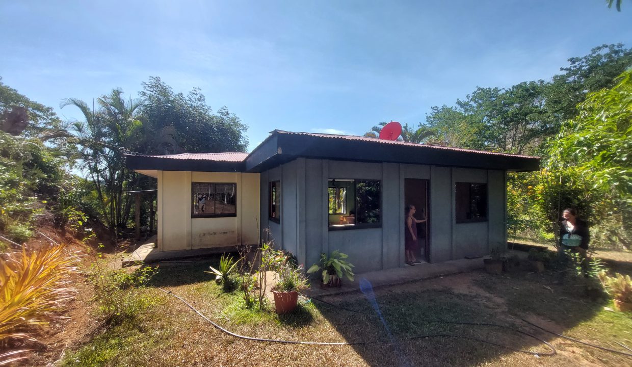 F Studio aparta y quebrada Perez Zeledon Costa Rica (7)
